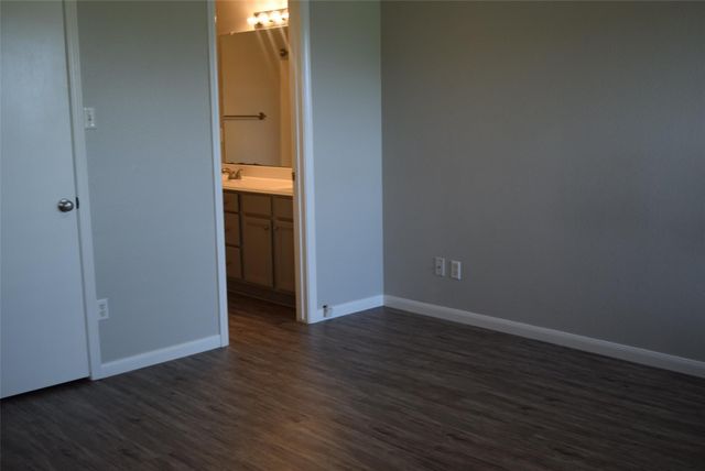 18130 Beaverdell Drive, Tomball, TX 77377