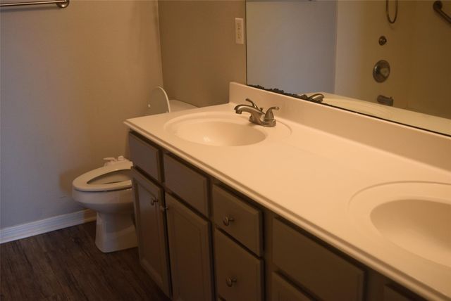 18130 Beaverdell Drive, Tomball, TX 77377
