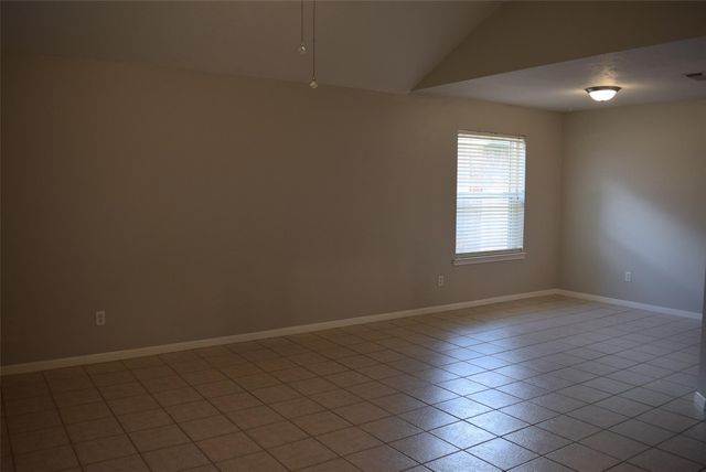 18130 Beaverdell Drive, Tomball, TX 77377