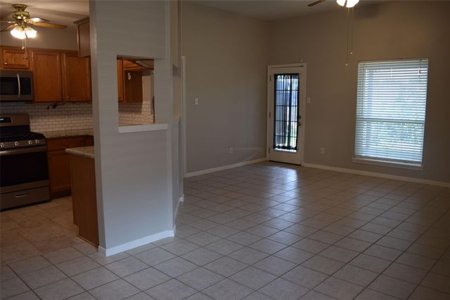 18130 Beaverdell Drive, Tomball, TX 77377