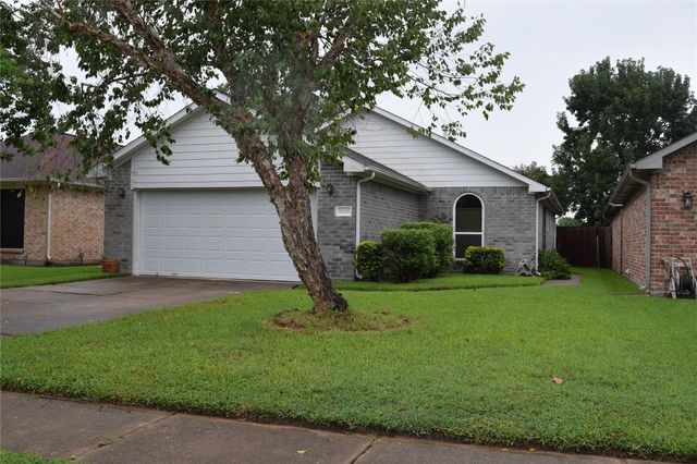 18130 Beaverdell Drive, Tomball, TX 77377