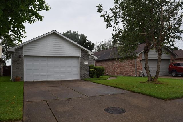 18130 Beaverdell Drive, Tomball, TX 77377