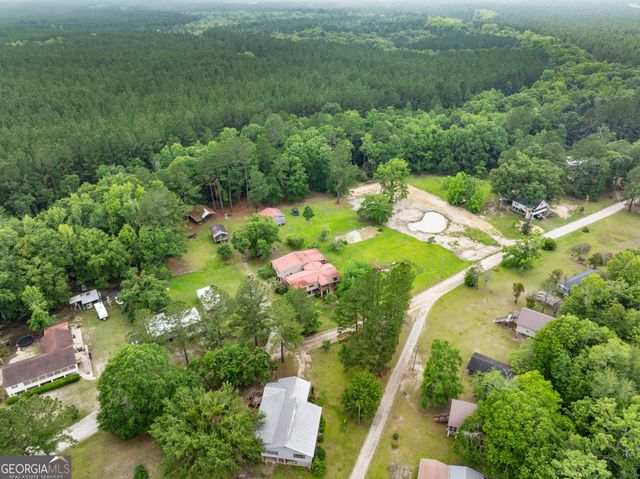 67 Lagoon Road, Statesboro, GA 30461