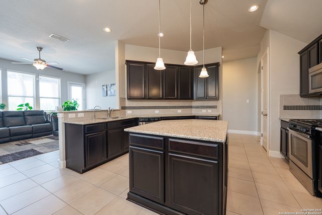 5315 Saffron Rose, San Antonio, TX 78253