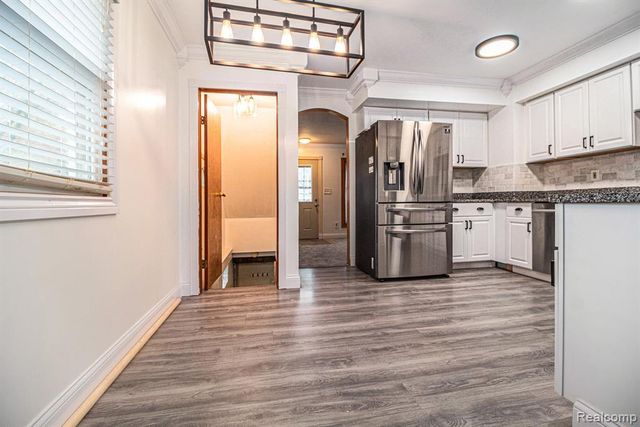 32205 Hazelwood Street, Westland, MI 48186