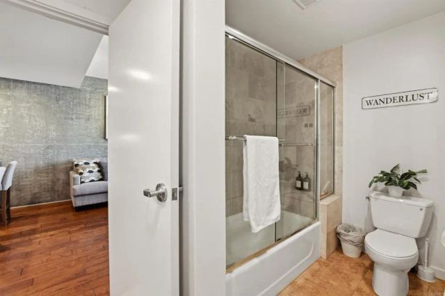 800 The Mark Lane 1002, San Diego, CA 92101