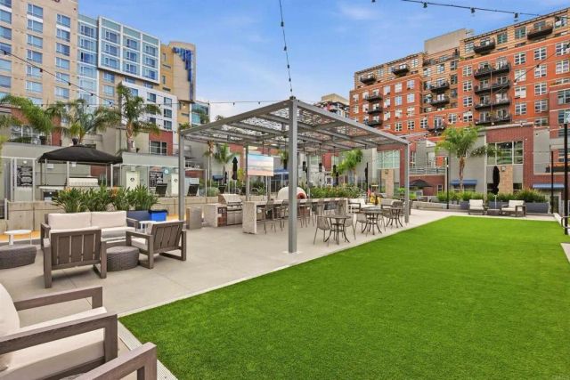 800 The Mark Lane 1002, San Diego, CA 92101