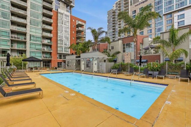 800 The Mark Lane 1002, San Diego, CA 92101