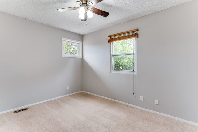 3013 W Hadden Ave, Wichita, KS 67217
