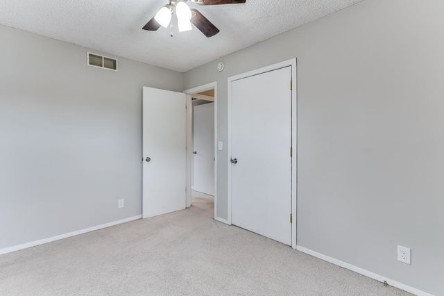 3013 W Hadden Ave, Wichita, KS 67217