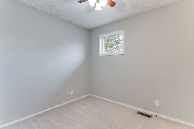 3013 W Hadden Ave, Wichita, KS 67217