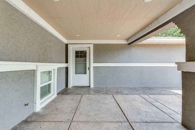 3013 W Hadden Ave, Wichita, KS 67217