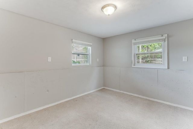 3013 W Hadden Ave, Wichita, KS 67217