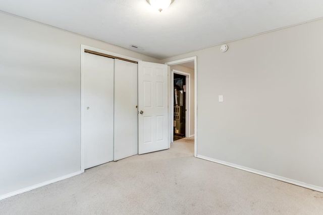 3013 W Hadden Ave, Wichita, KS 67217