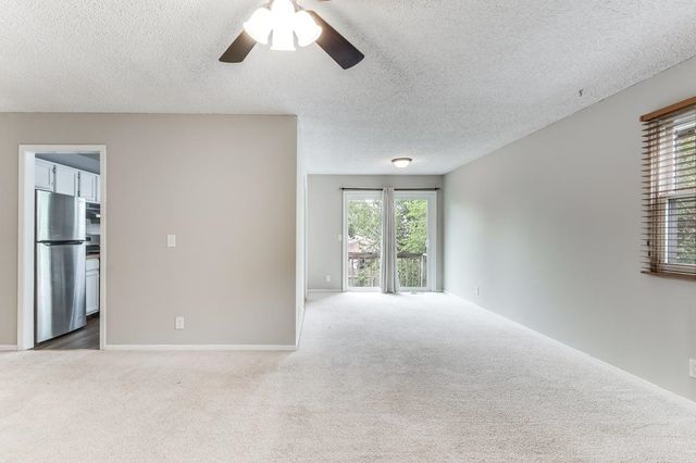 3013 W Hadden Ave, Wichita, KS 67217
