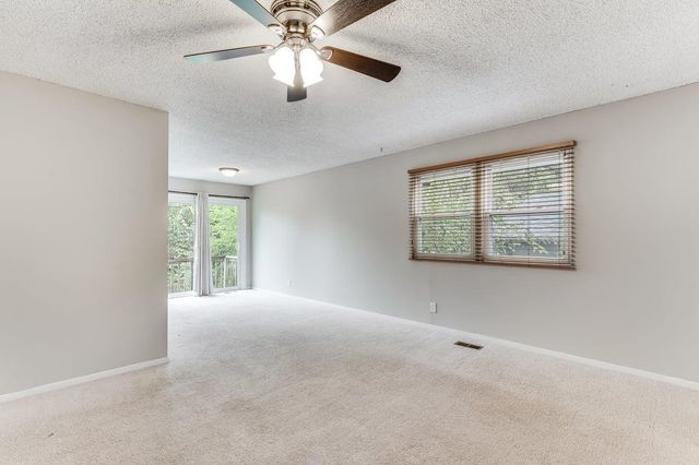 3013 W Hadden Ave, Wichita, KS 67217