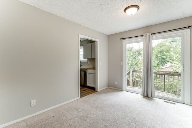 3013 W Hadden Ave, Wichita, KS 67217