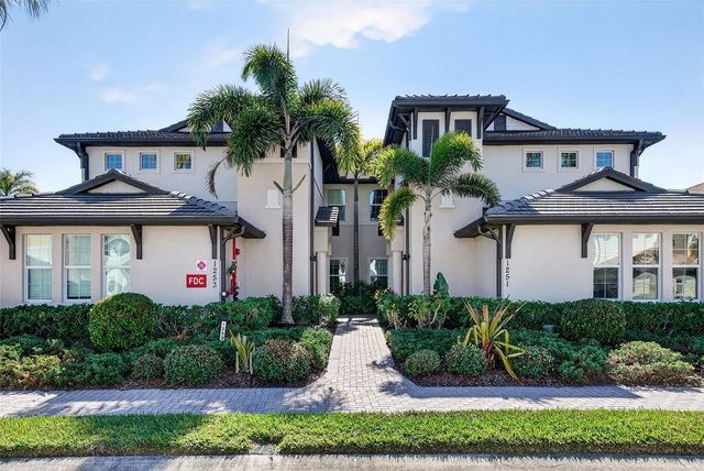 1251 RIVERSCAPE STREET, Bradenton, FL 34208