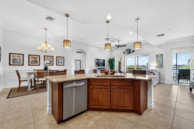 1251 RIVERSCAPE STREET, Bradenton, FL 34208