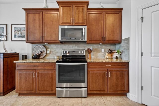 1251 RIVERSCAPE STREET, Bradenton, FL 34208