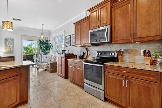 1251 RIVERSCAPE STREET, Bradenton, FL 34208