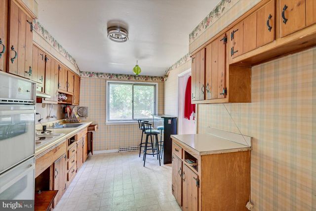 317 BROOKMEAD DR, Cherry Hill, NJ 08034