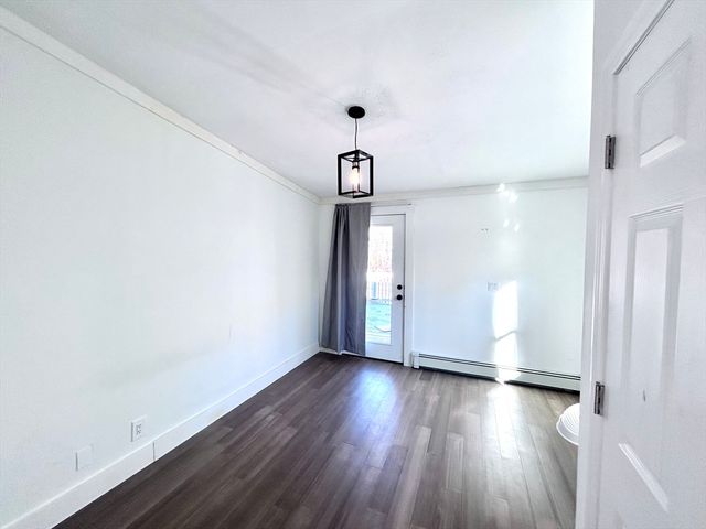 127 Beach Rd, Salisbury, MA 01952