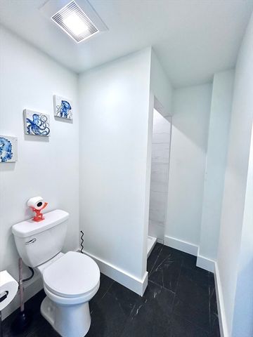 127 Beach Rd, Salisbury, MA 01952