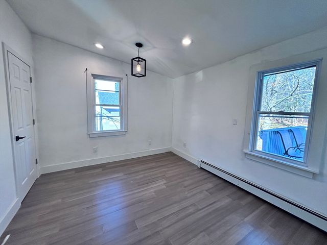 127 Beach Rd, Salisbury, MA 01952