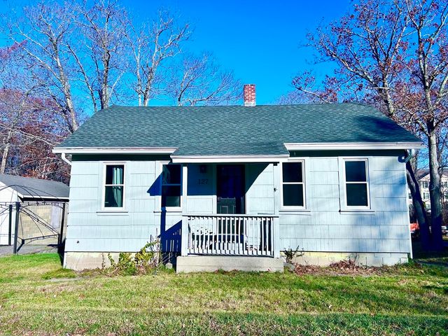 127 Beach Rd, Salisbury, MA 01952