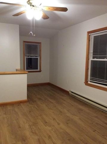 3 Franklin St. 3, Natick, MA 01760