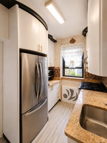 9905 63rd Drive 9C, Rego Park, NY 11374