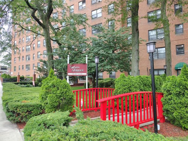 9905 63rd Drive 9C, Rego Park, NY 11374