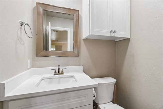 11700 Quail Creek Road, Oklahoma City, OK 73120