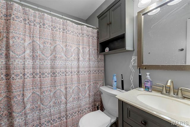 308 Crosby Dr, Gray Summit, MO 63039