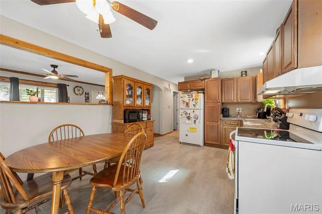 308 Crosby Dr, Gray Summit, MO 63039