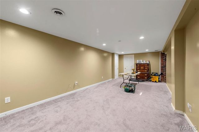 308 Crosby Dr, Gray Summit, MO 63039