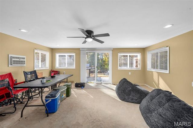 308 Crosby Dr, Gray Summit, MO 63039