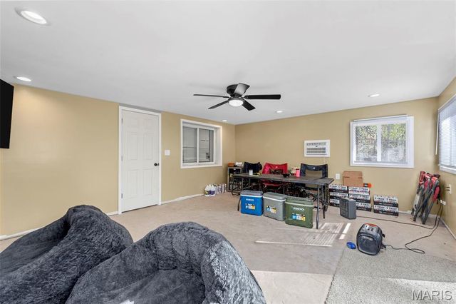 308 Crosby Dr, Gray Summit, MO 63039