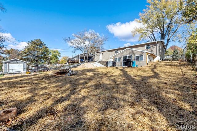 308 Crosby Dr, Gray Summit, MO 63039