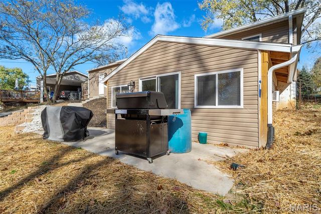 308 Crosby Dr, Gray Summit, MO 63039