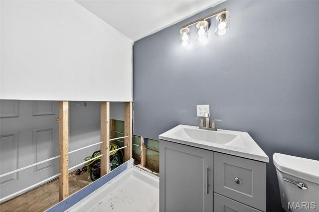 308 Crosby Dr, Gray Summit, MO 63039