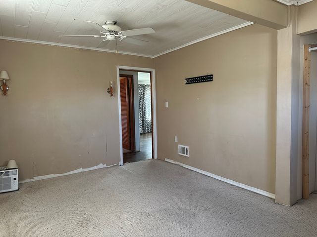 15507 36th Avenue, East Moline, IL 61244
