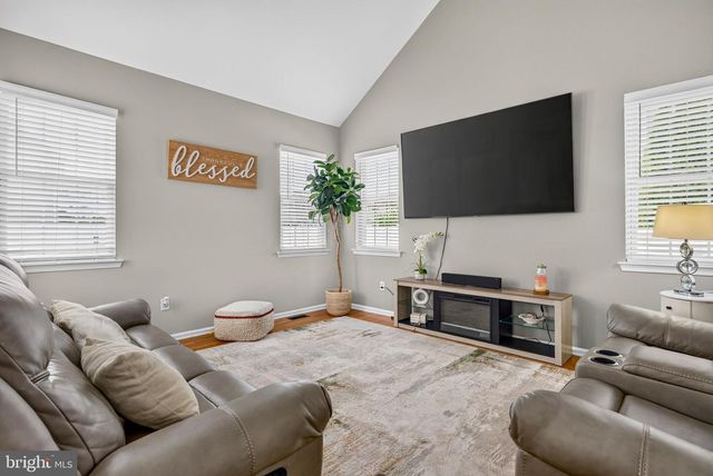 15 JASMINE WAY, Sewell, NJ 08080