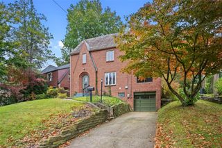 76 Mount Lebanon Blvd, Mt Lebanon, PA 15228