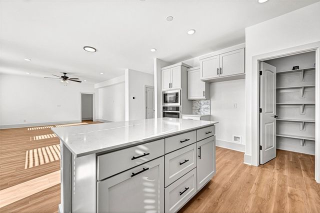 4803 SW Juneberry Street, Bentonville, AR 72713