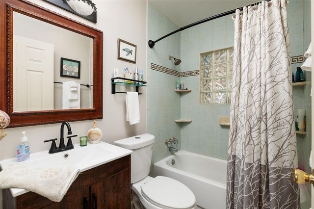 349 89TH AVENUE NE, St Petersburg, FL 33702