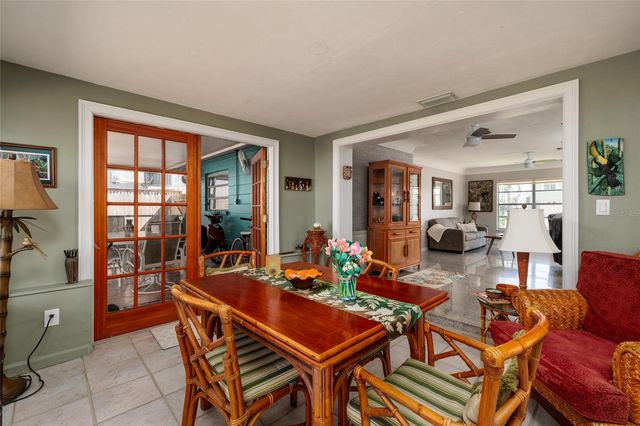 349 89TH AVENUE NE, St Petersburg, FL 33702