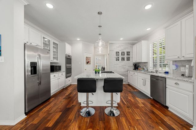 25814 Spring Hill Place, Spring, TX 77373