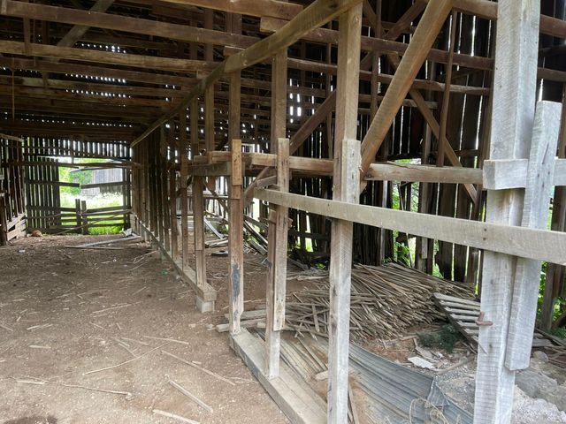 36 Ac Long Road, Lawrenceburg, KY 40342